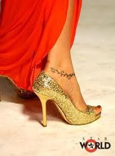 Deepika Padukone feet photo thumbnail