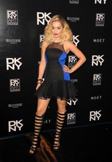 Rita Ora feet photo thumbnail