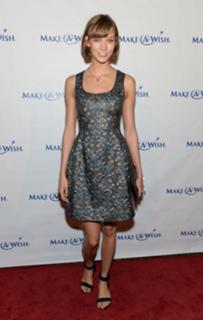 Karlie Kloss feet photo thumbnail