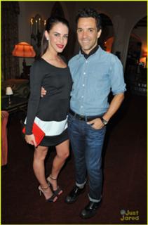 Jessica Lowndes feet photo thumbnail