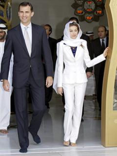 Queen Letizia of Spain feet photo thumbnail
