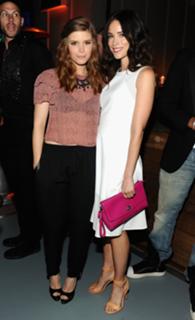 Abigail Spencer feet photo thumbnail