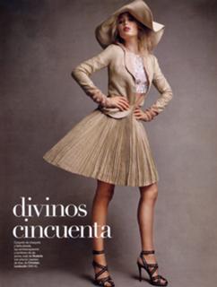 Doutzen Kroes feet photo thumbnail
