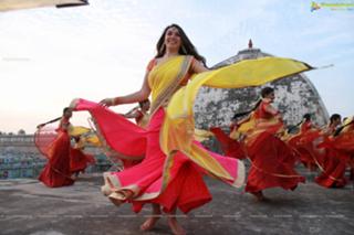 Hansika Motwani feet photo thumbnail