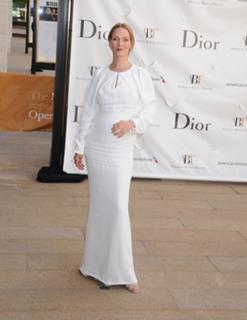 Uma Thurman feet photo thumbnail