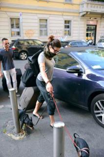 Elisabetta Canalis feet photo thumbnail