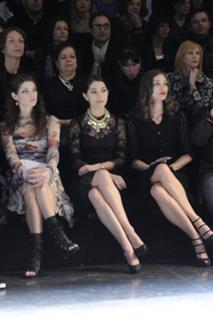 Ashley Greene feet photo thumbnail