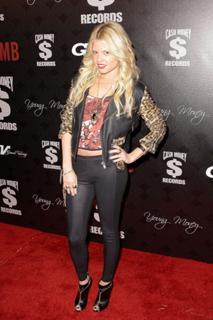 Chanel West Coast feet photo thumbnail