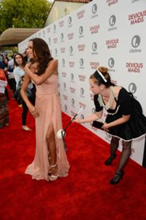 Dania Ramirez feet photo thumbnail