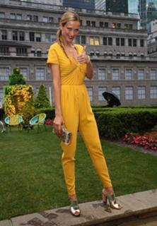 Petra Nemcova feet photo thumbnail