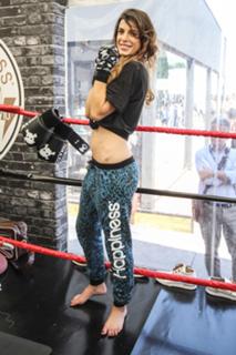 Elisabetta Canalis feet photo thumbnail