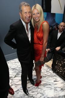 Gwyneth Paltrow feet photo thumbnail