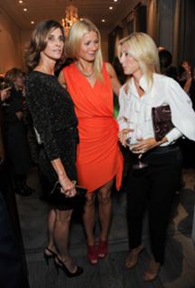 Gwyneth Paltrow feet photo thumbnail