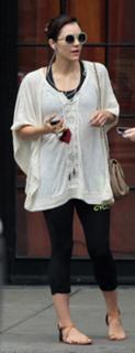 Katharine McPhee feet photo thumbnail