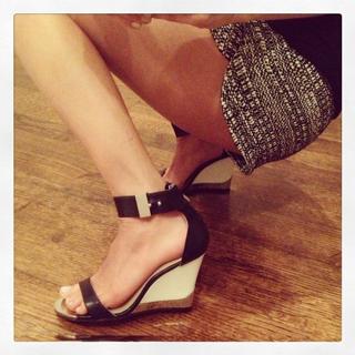 Kristin Cavallari feet photo thumbnail