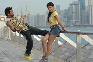 Shruti Haasan feet photo thumbnail