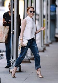 Kylie Minogue feet photo thumbnail