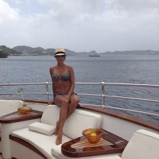Nicole Murphy feet photo thumbnail