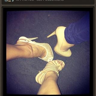 Nicole Murphy feet photo thumbnail