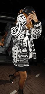 Rihanna feet photo thumbnail