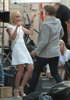 Cameron Diaz feet photo thumbnail