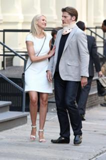 Cameron Diaz feet photo thumbnail