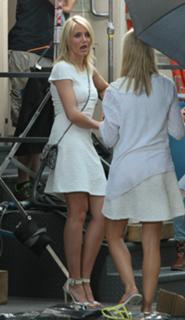 Cameron Diaz feet photo thumbnail