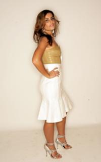Nelly Furtado feet photo thumbnail