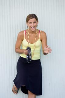 Nelly Furtado feet photo thumbnail