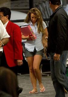 Britney Spears feet photo thumbnail