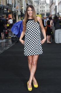 Lisa Snowdon feet photo thumbnail