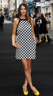 Lisa Snowdon feet photo thumbnail