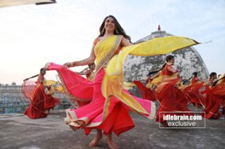 Hansika Motwani feet photo thumbnail