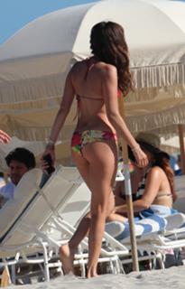 Nina Dobrev feet photo thumbnail