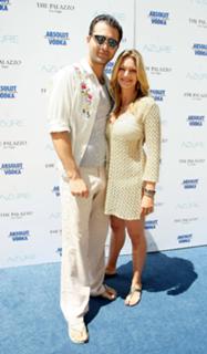Natasha Henstridge feet photo thumbnail