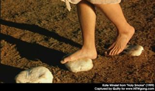 Kate Winslet feet photo thumbnail