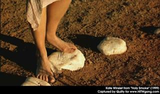 Kate Winslet feet photo thumbnail