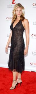 Natasha Henstridge feet photo thumbnail