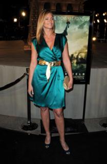 Natasha Henstridge feet photo thumbnail