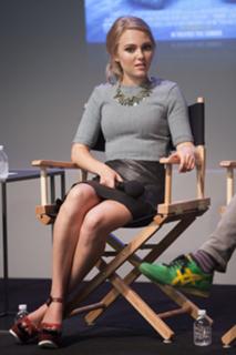 AnnaSophia Robb feet photo thumbnail