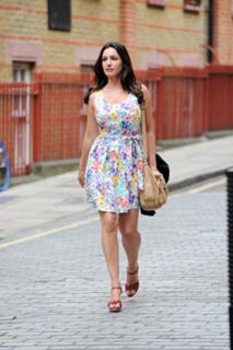 Kelly Brook feet photo thumbnail