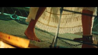 Blake Lively feet photo thumbnail