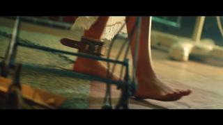 Blake Lively feet photo thumbnail