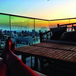 Bar Refaeli feet photo thumbnail