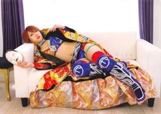 Kanako Urai feet photo thumbnail