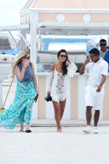 Audrina Patridge feet photo thumbnail