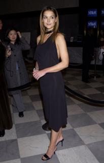 Katie Holmes feet photo thumbnail