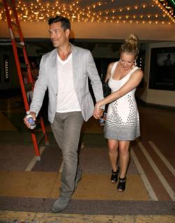 LeAnn Rimes feet photo thumbnail