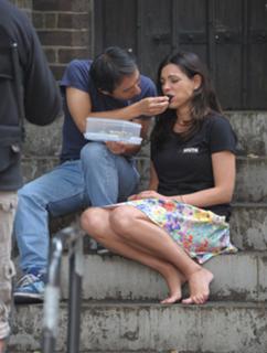 Kelly Brook feet photo thumbnail