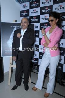 Deepika Padukone feet photo thumbnail